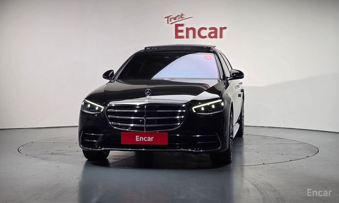  Mercedes-Benz S-Class