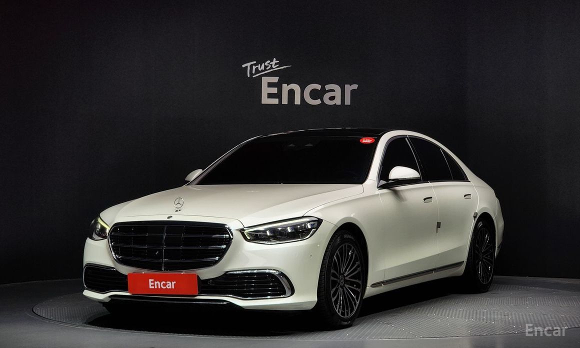  Mercedes-Benz S-Class