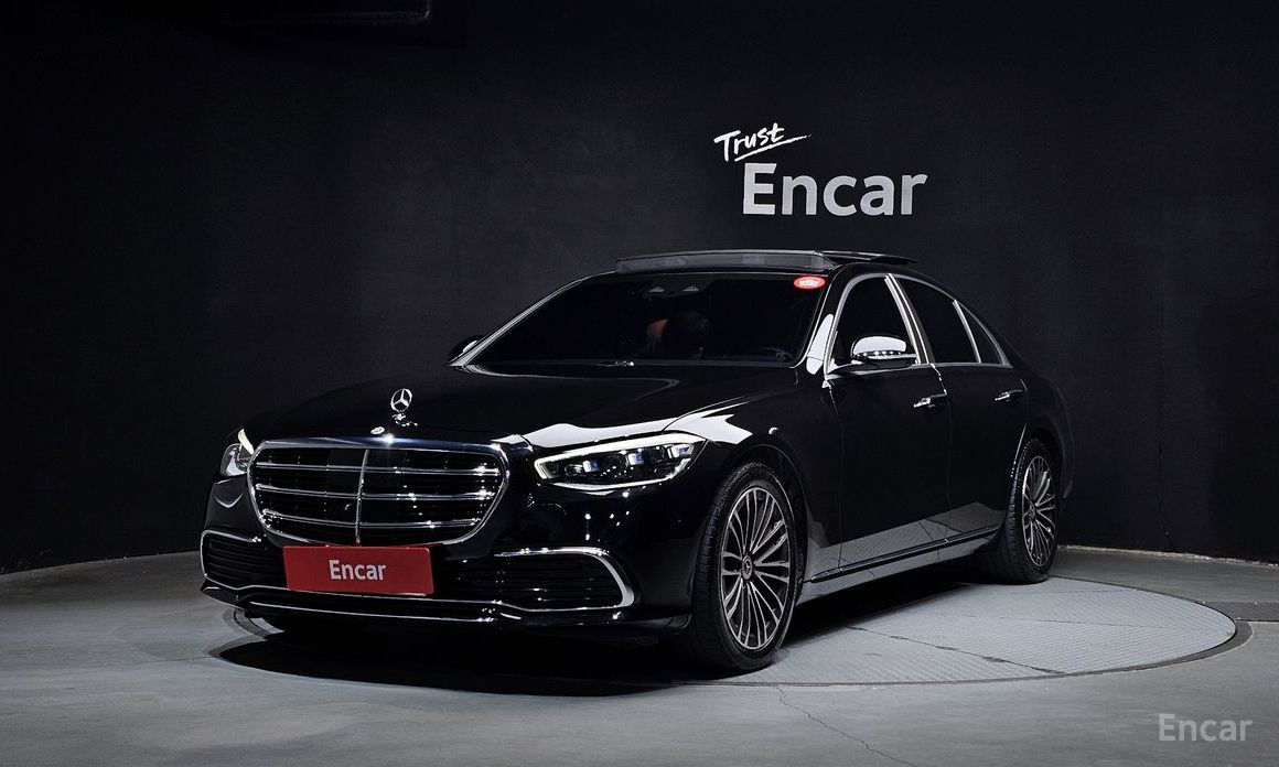  Mercedes-Benz S-Class