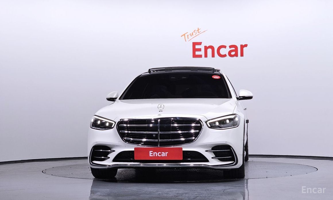  Mercedes-Benz S-Class