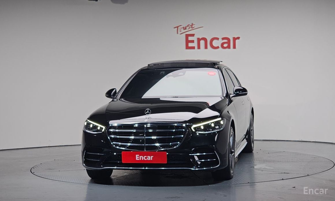  Mercedes-Benz S-Class