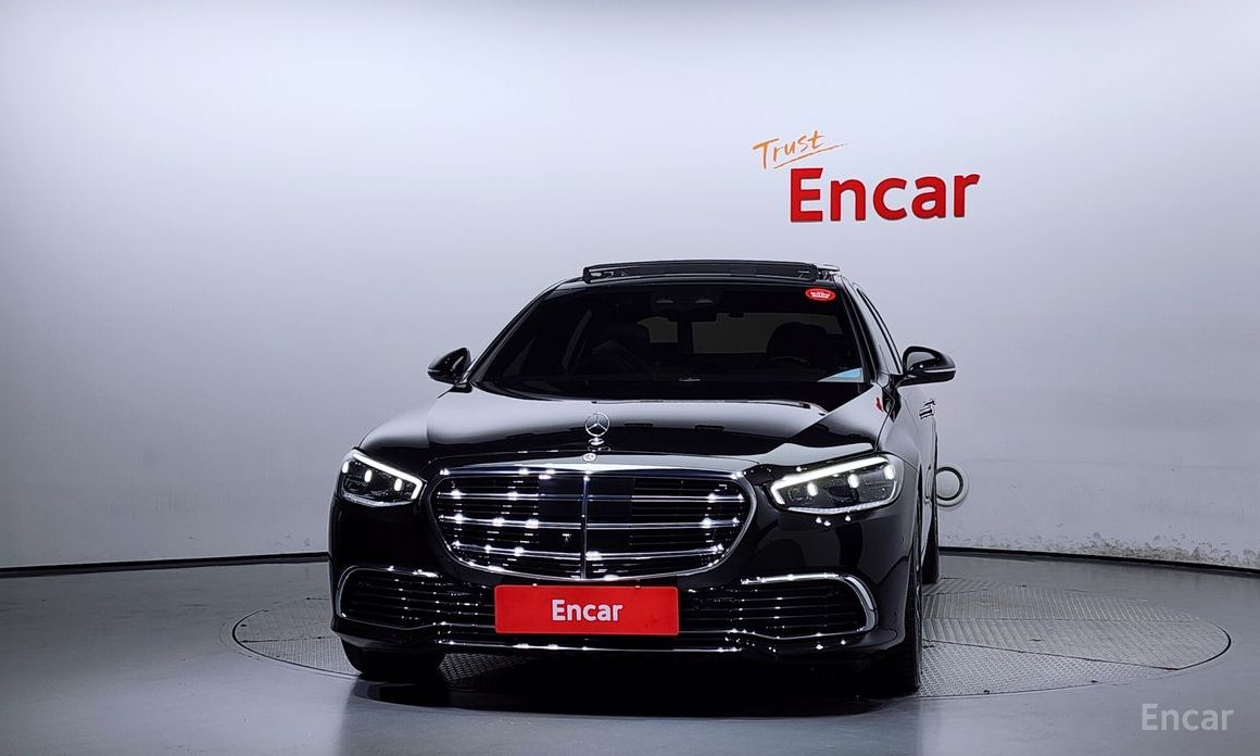  Mercedes-Benz S-Class
