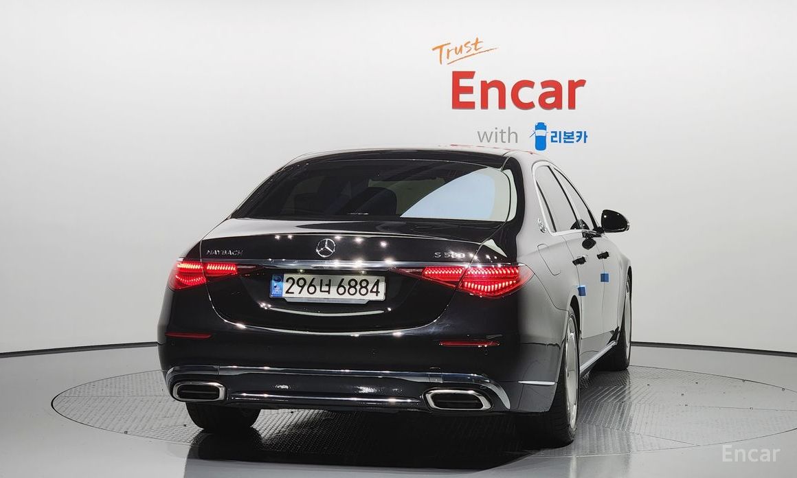  Mercedes-Benz S-Class