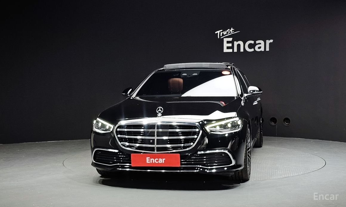  Mercedes-Benz S-Class