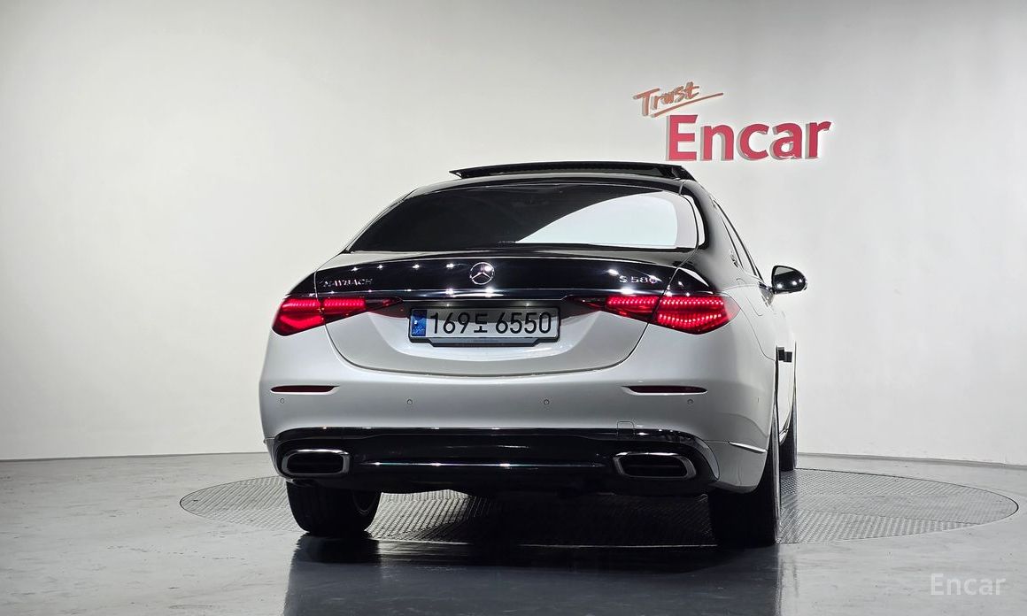  Mercedes-Benz S-Class