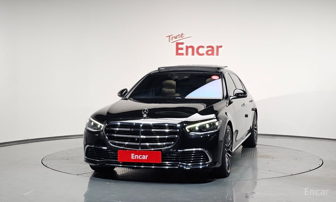  Mercedes-Benz S-Class