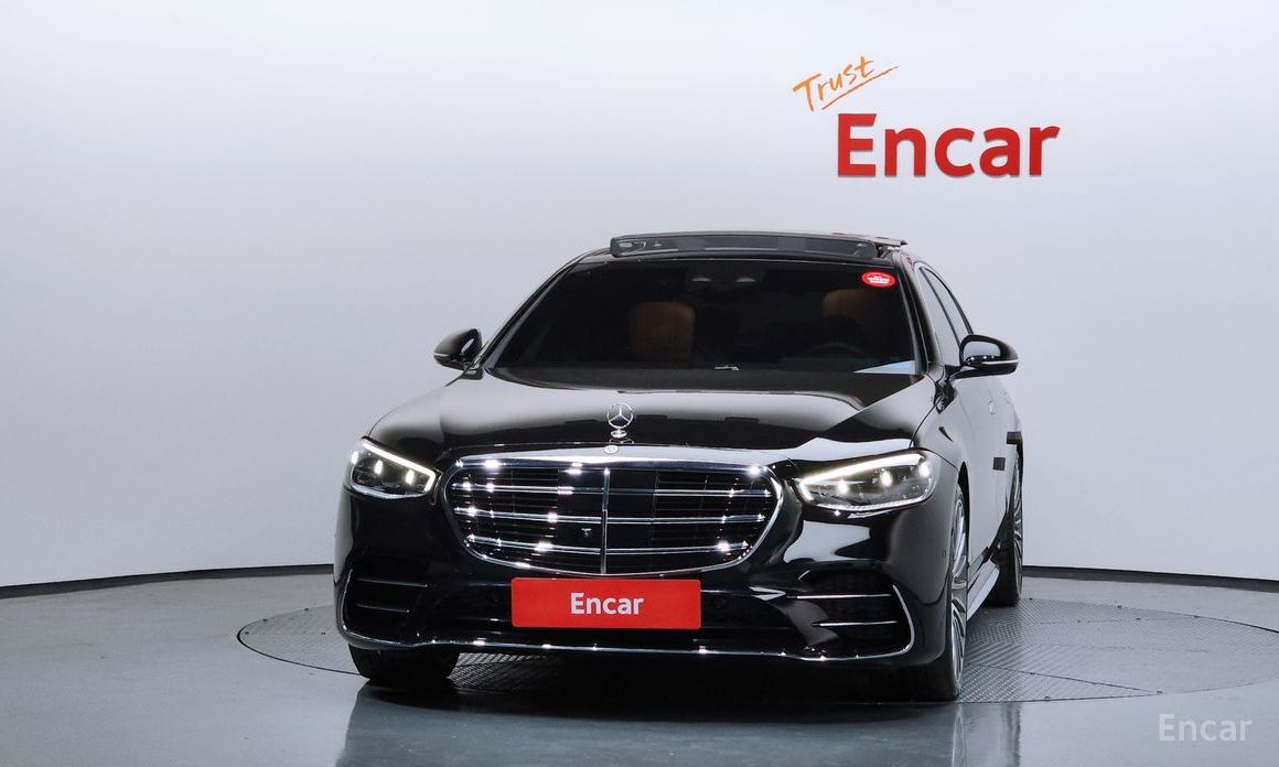  Mercedes-Benz S-Class