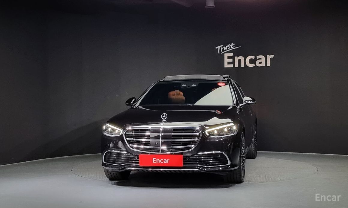  Mercedes-Benz S-Class