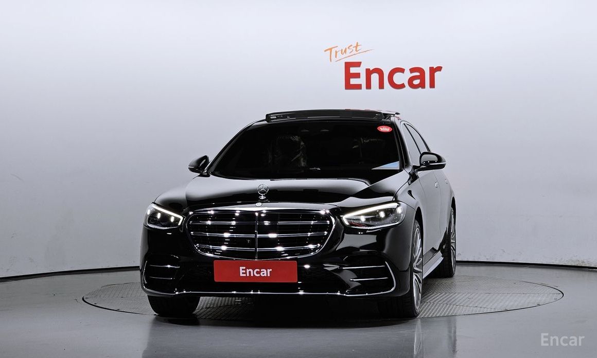  Mercedes-Benz S-Class