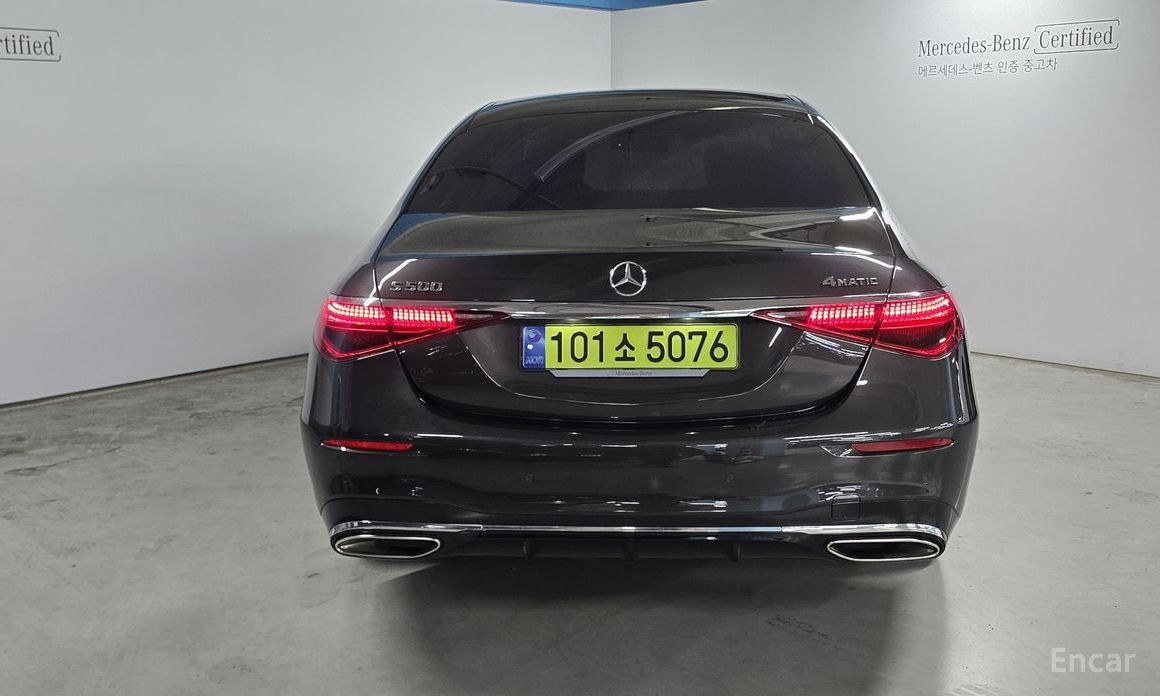  Mercedes-Benz S-Class