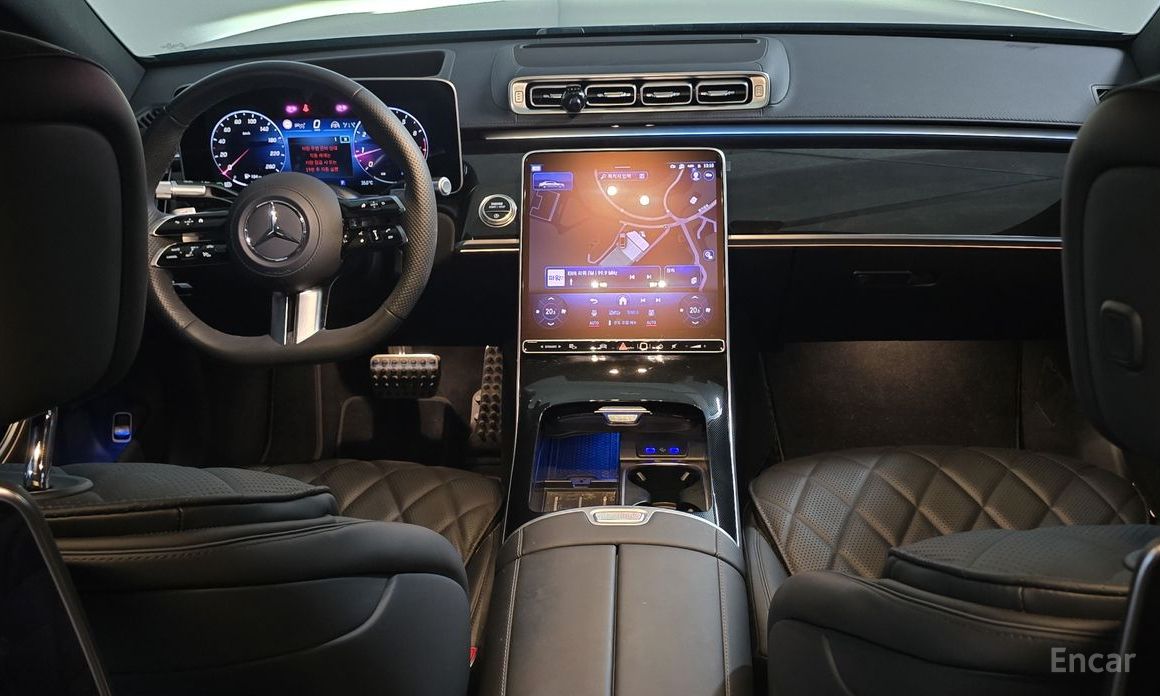  Mercedes-Benz S-Class