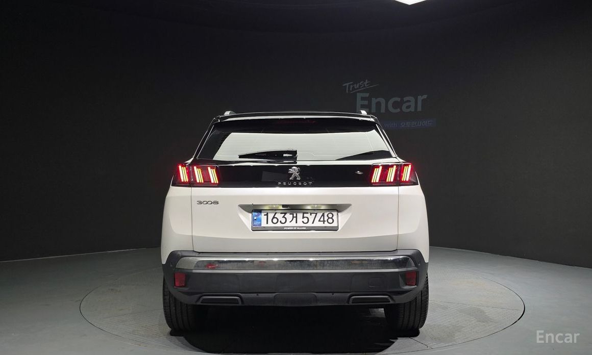  Peugeot 3008
