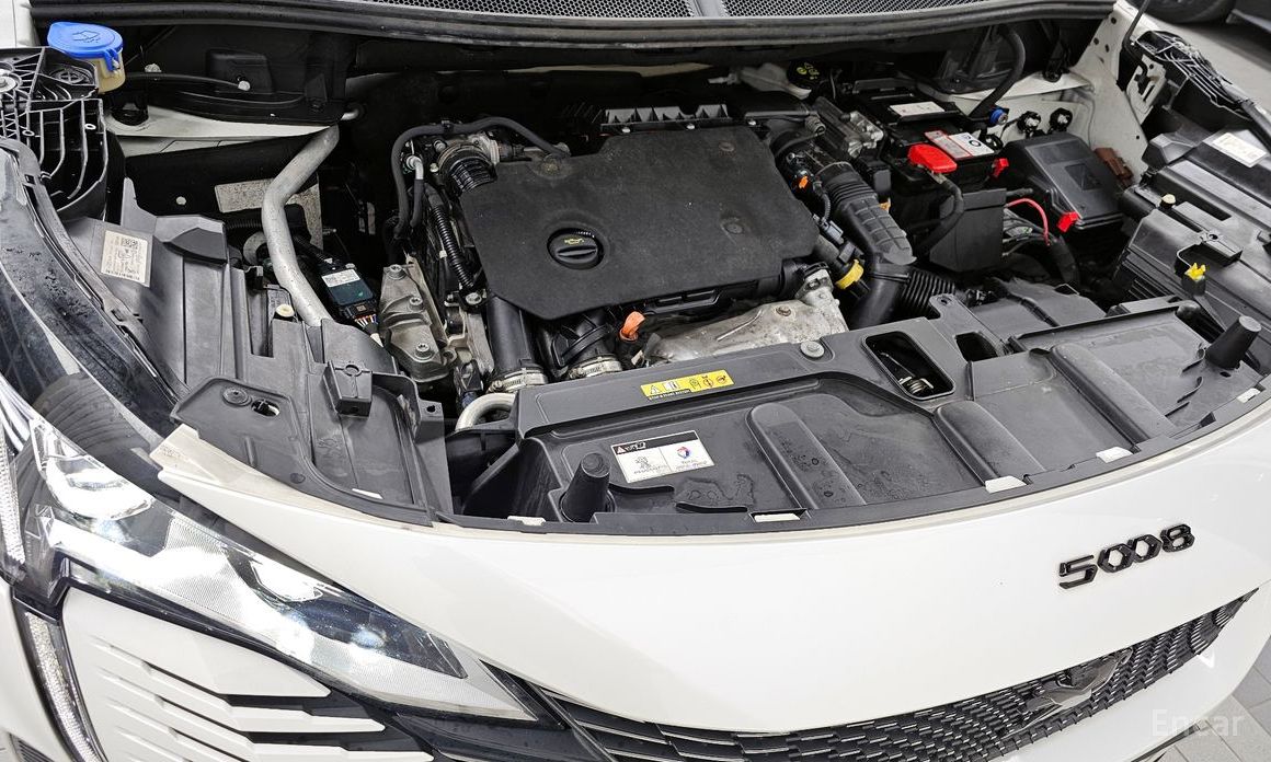  Peugeot 5008