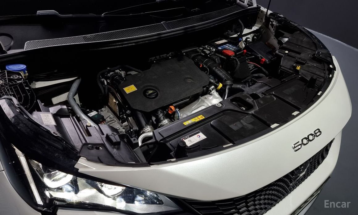  Peugeot 5008