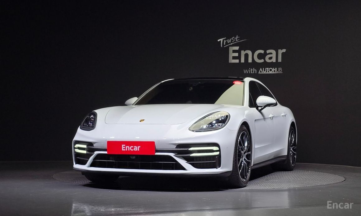  Porsche Panamera