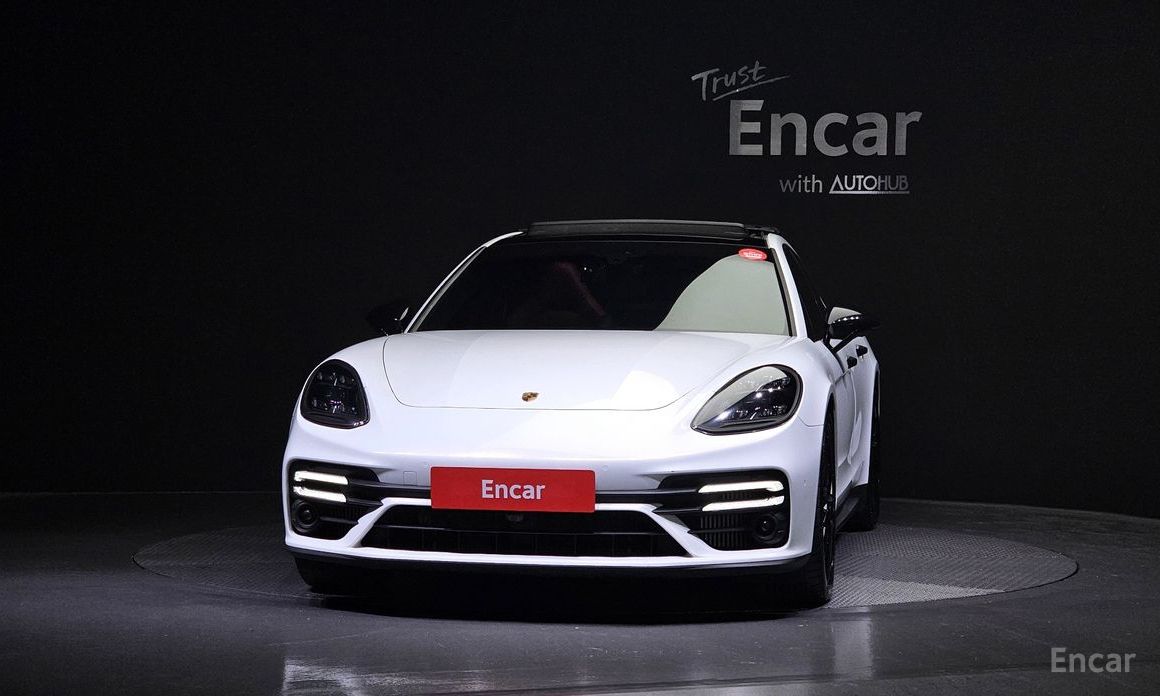  Porsche Panamera