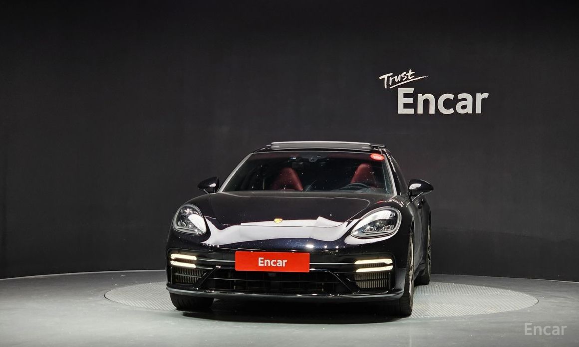  Porsche Panamera