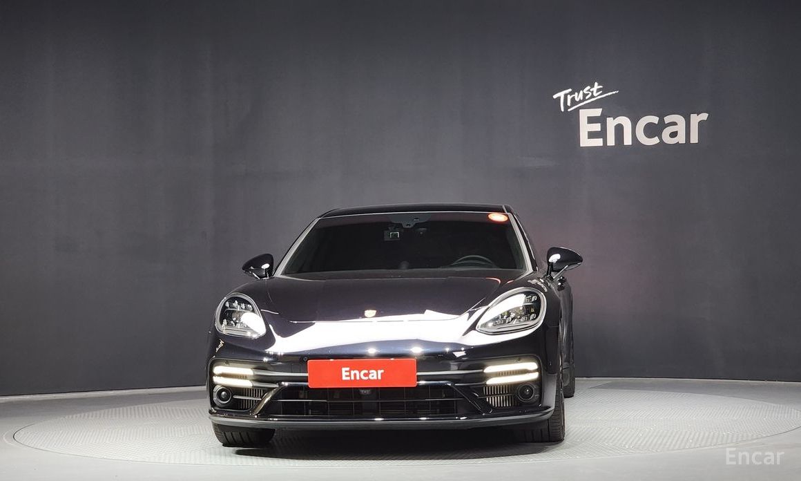  Porsche Panamera