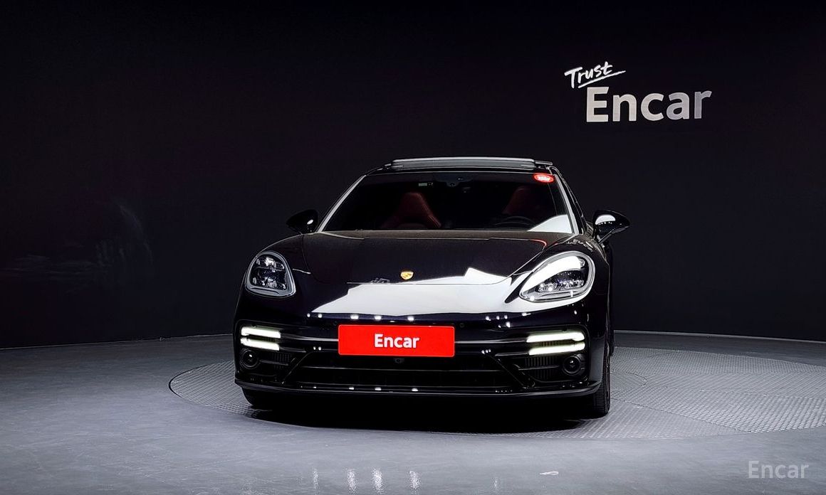  Porsche Panamera