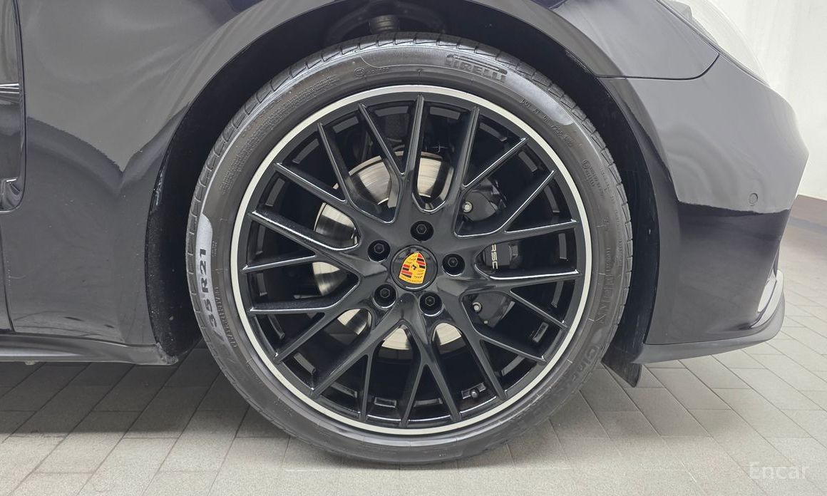  Porsche Panamera