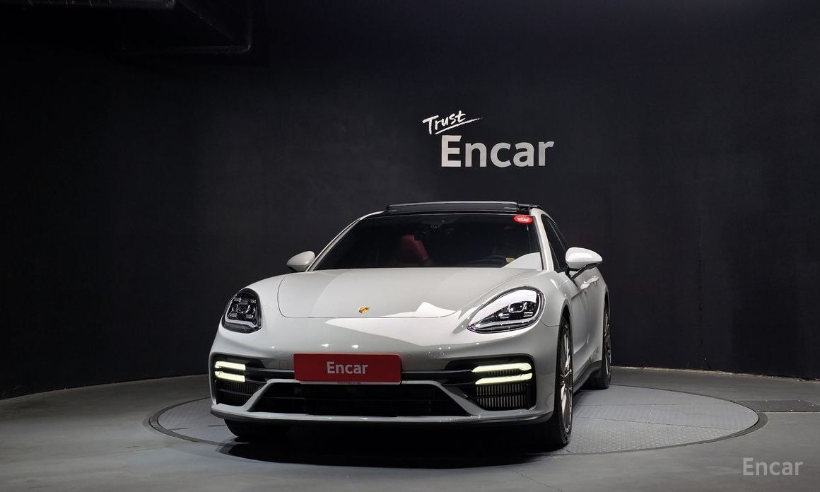  Porsche Panamera