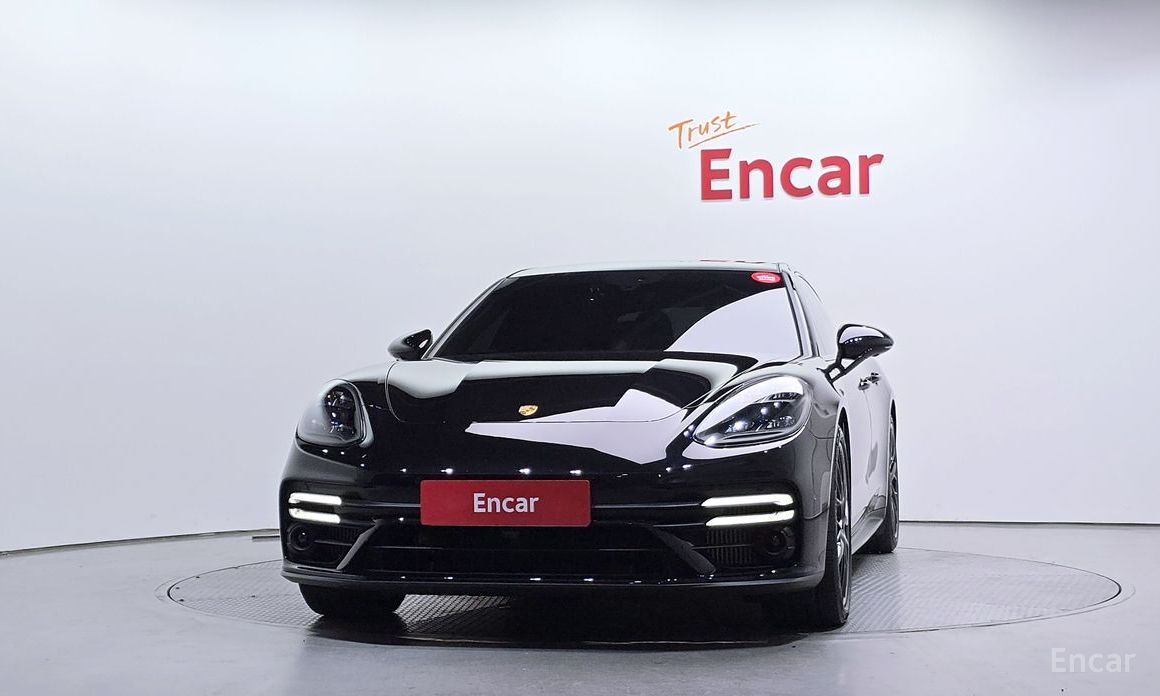  Porsche Panamera