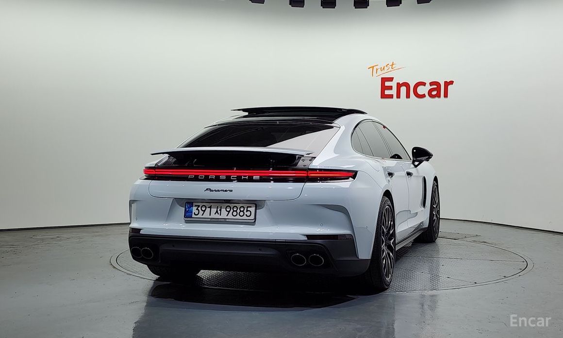  Porsche Panamera