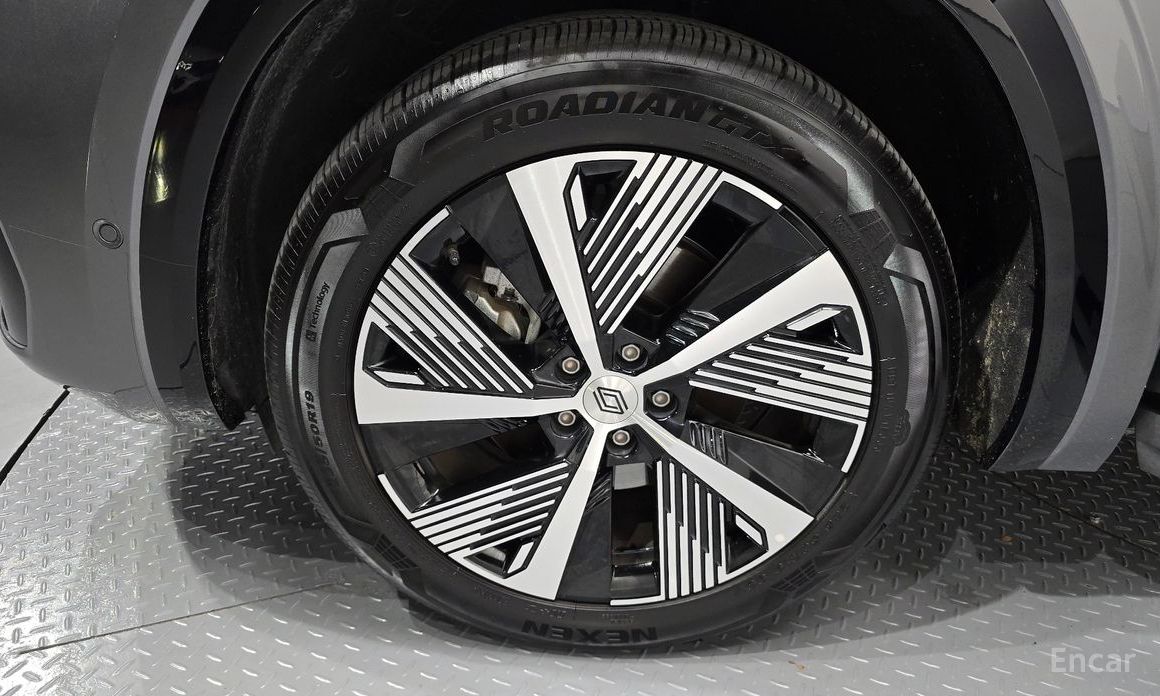  Renault-KoreaSamsung Grand Koleos