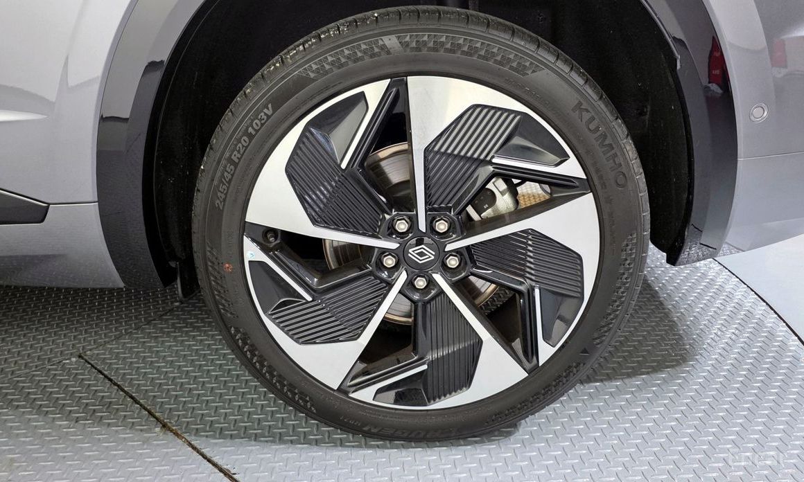  Renault-KoreaSamsung Grand Koleos