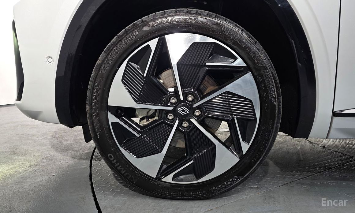  Renault-KoreaSamsung Grand Koleos