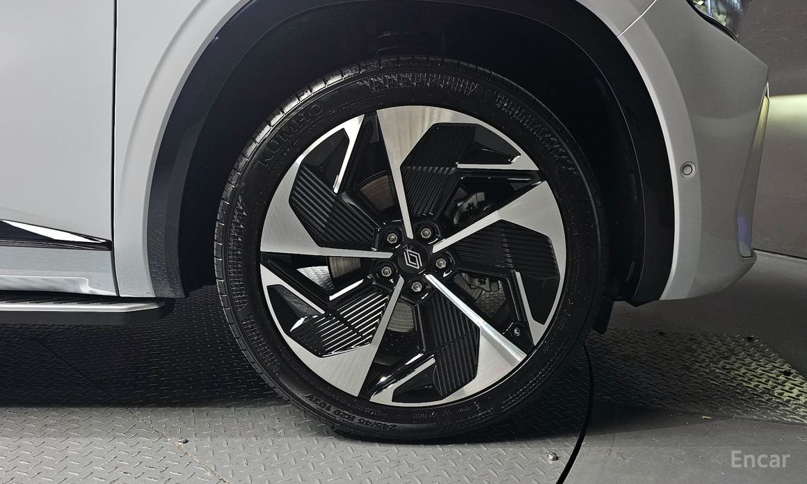  Renault-KoreaSamsung Grand Koleos