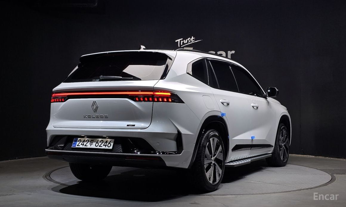  Renault-KoreaSamsung Grand Koleos