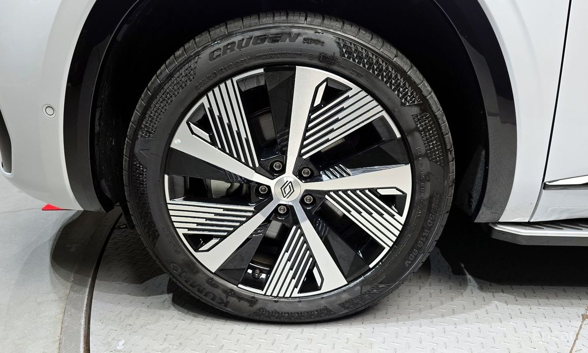  Renault-KoreaSamsung Grand Koleos