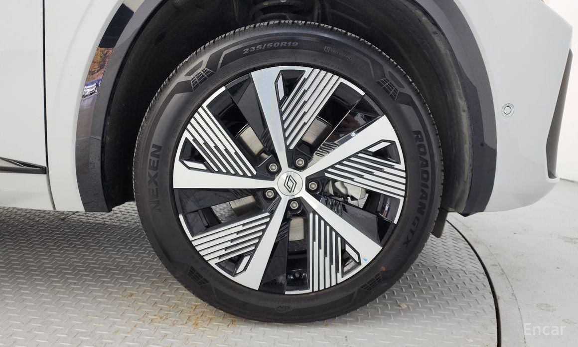  Renault-KoreaSamsung Grand Koleos