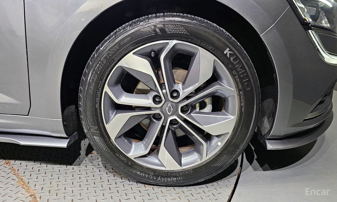  Renault-KoreaSamsung SM6