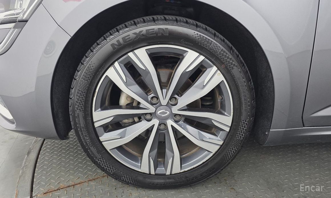  Renault-KoreaSamsung SM6