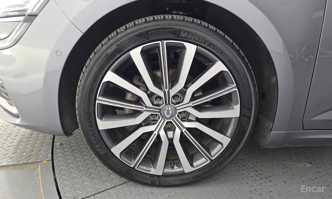  Renault-KoreaSamsung SM6