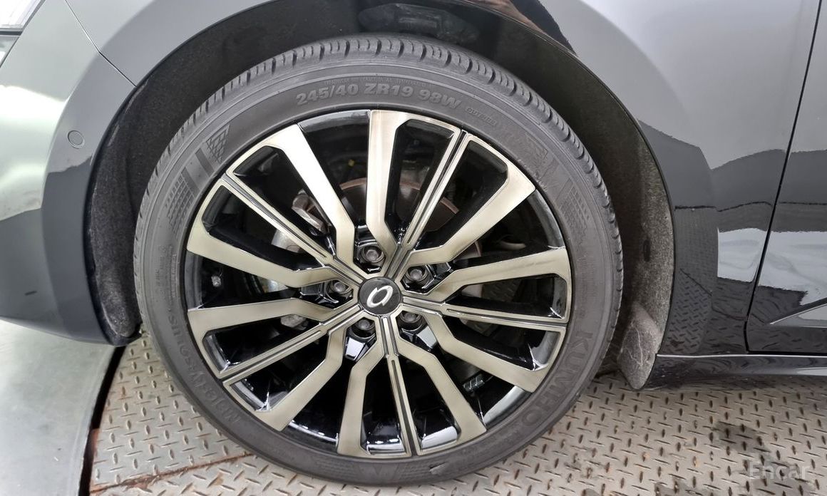  Renault-KoreaSamsung SM6