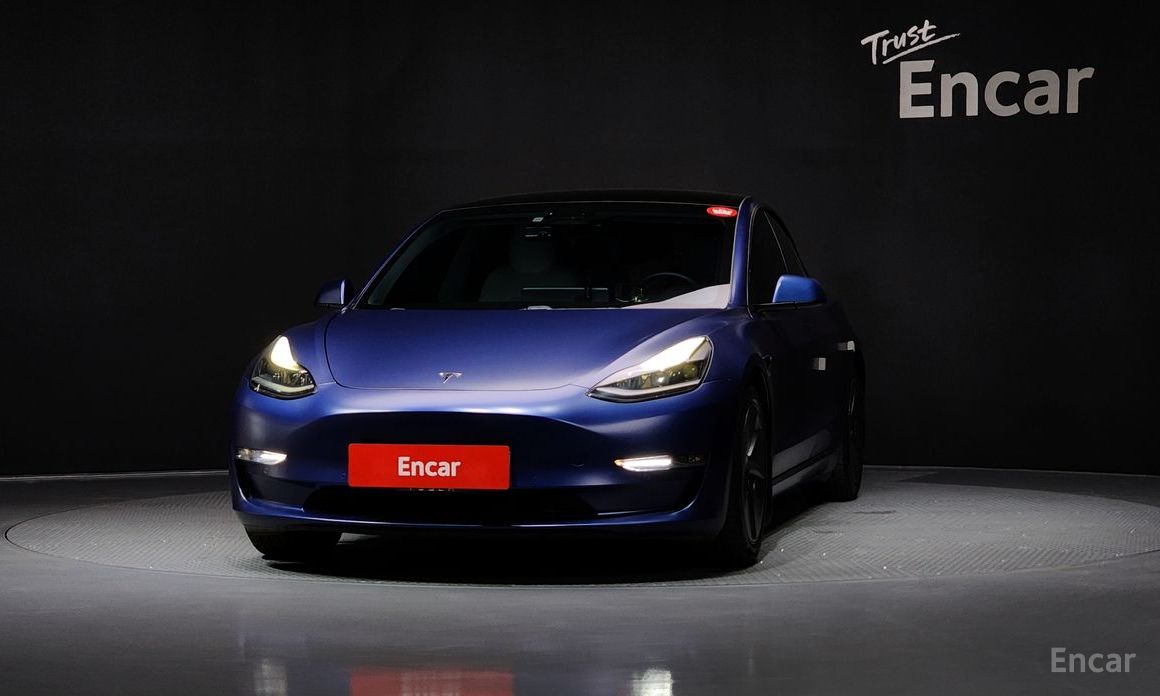  Tesla Model 3
