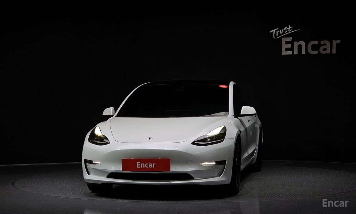  Tesla Model 3