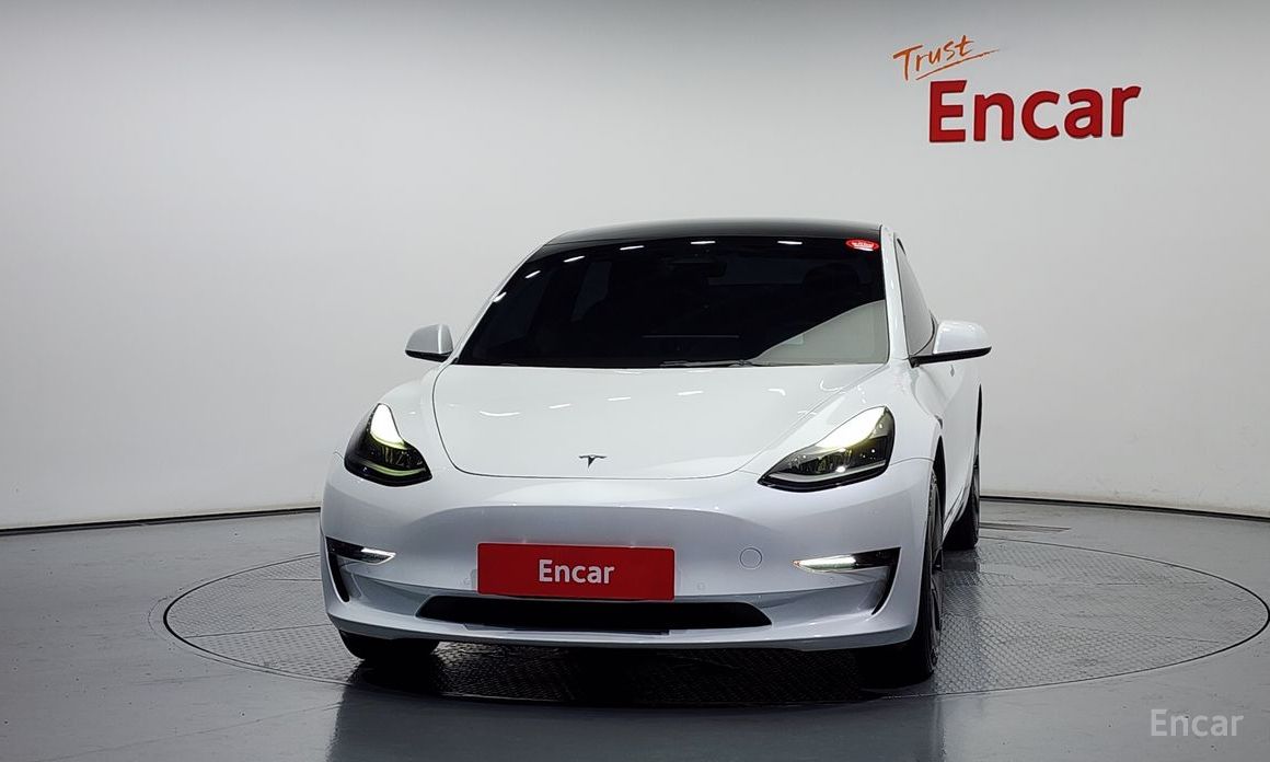  Tesla Model 3