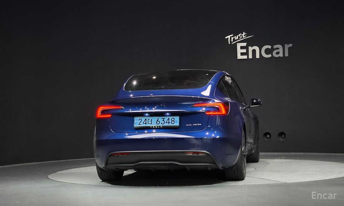  Tesla Model 3