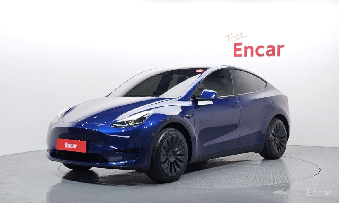  Tesla Model Y