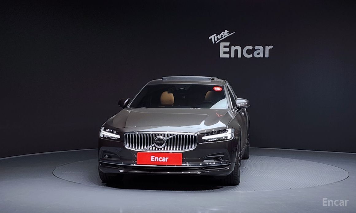  Volvo S90