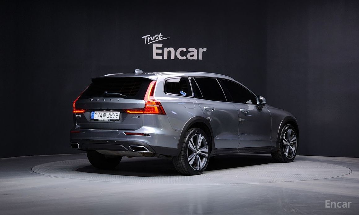  Volvo V60
