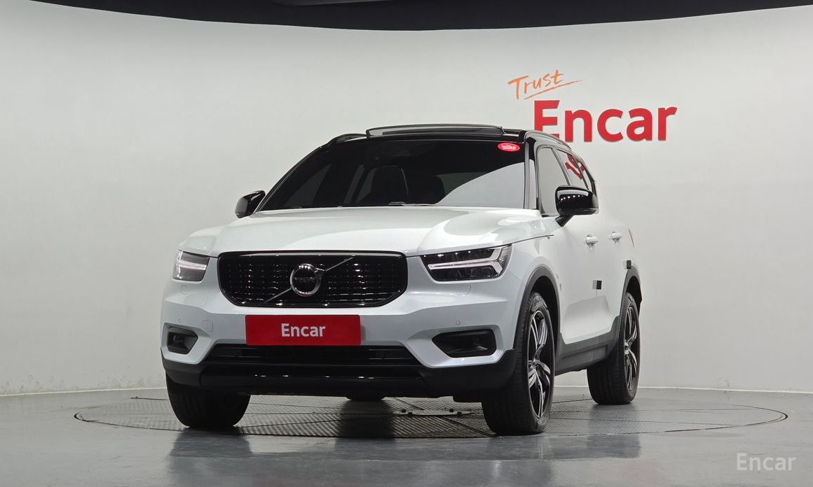  Volvo XC40