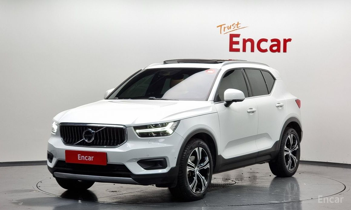  Volvo XC40