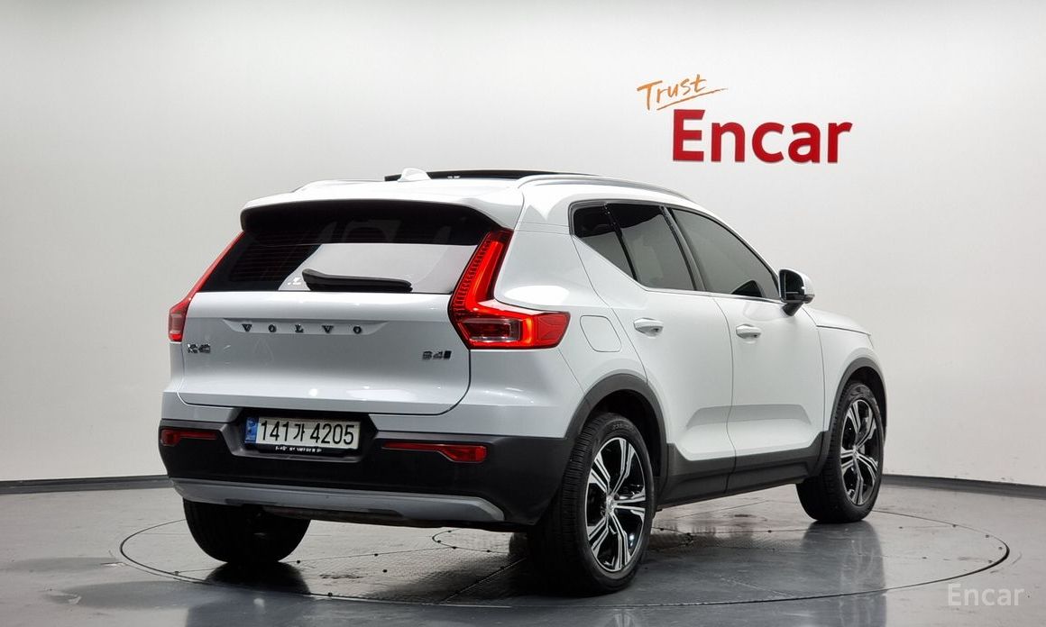  Volvo XC40