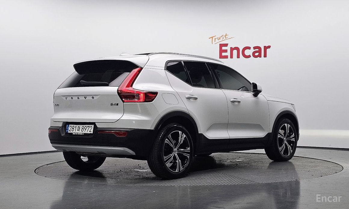 Volvo XC40