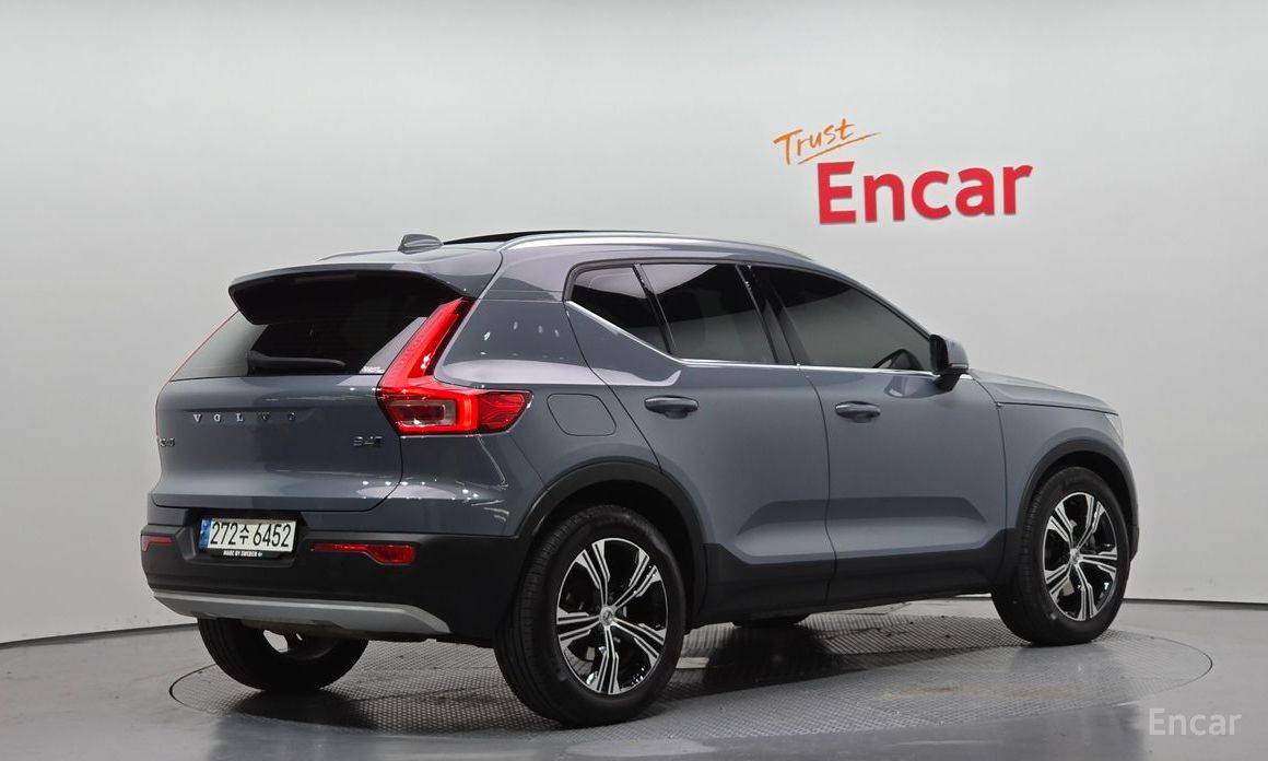  Volvo XC40
